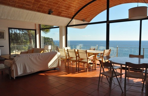 Lloret de Mar Villa | Villa 'Sol Solet' spectacular seafront with private pool