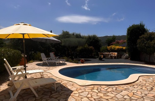 Calonge Villa | Villa 'Sunshine' with Mountain View, Private Pool and Wi-Fi