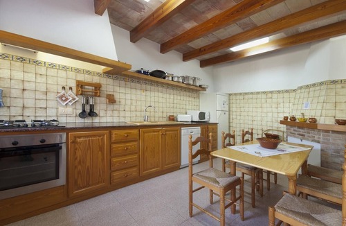 Pollensa Ski Chalet | Villa ten minutes walk from Pollensa