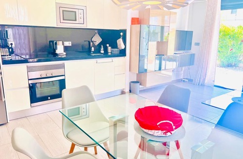 Torrevieja Ski Chalet | Villa Tindra Punta Prima, Orihuela Costa