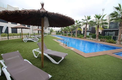 Torrevieja Ski Chalet | Villa Tindra Punta Prima, Orihuela Costa