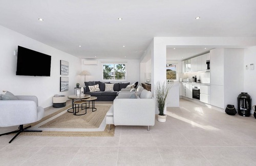 Complejo turistico Amarilla Golf Villa | Villa Vista - Brand New with 3 bedrooms & 3 Bathrooms, Pool & Air Con
