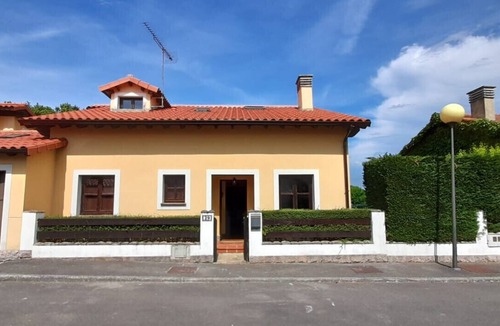 Llanes Villa | VILLA VV-1505 -ASEN ANDRIN-POOL-PADDLE-GOLF