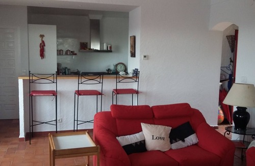 Palau-Saverdera Villa | Villa with impressive views over the bay of Rosas & the Ampurdan plain