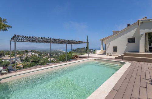 Sa Riera House | Villa with Pool and Spectacular Sea Views