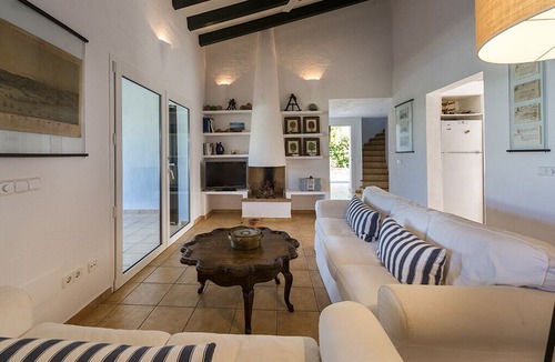 Cap d'en Font Villa | Villa with pool in Cap den Font 30m from the sea with possibility of buoy