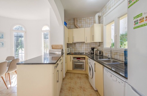Sa Riera House | Villa with Pool Just 10 Minutes’ Walk from the Beach