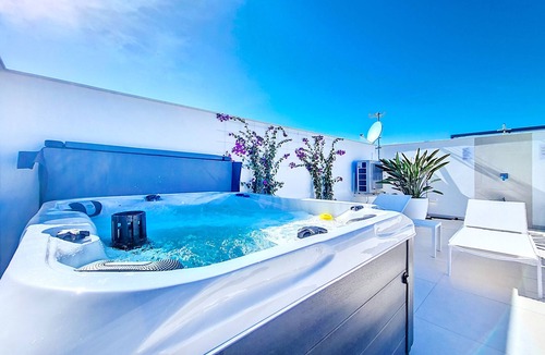 San Javier Villa | Villa with private pool and Jacuzzi
