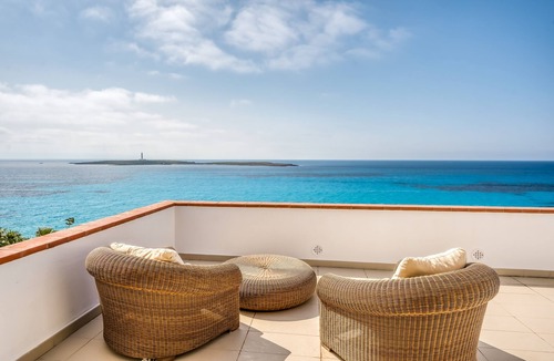 Punta Prima House | Villa with sea access and nearby the sandy beach, Menorca