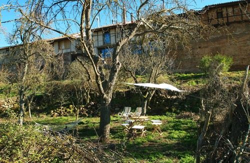 Villasur de Herreros Cottage | Villapajar, rural house by the river in the Sierra de la Demanda, 26km from Burgos