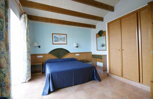 Son Carrio Villa | Villas Amarillas by Escape Home