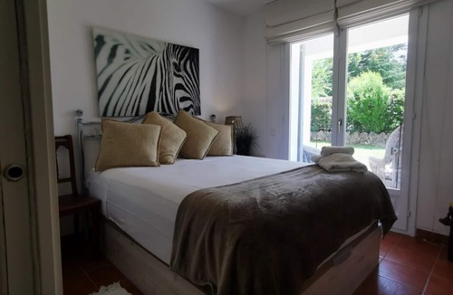 Can Carbonell Ski Chalet | VILLAS COSETTE House Villa Melba in Caldes de Malavella, Costa Brava