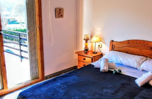 Can Carbonell Ski Chalet | VILLAS COSETTE VILLA MARTINA with swimming pool,