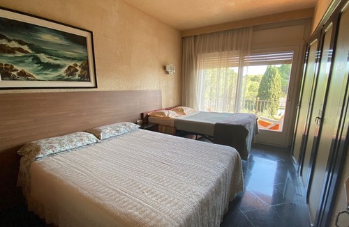 El Vendrell Villa | Vintage Mediterranean Villa. Private Pool and Beautiful Gardens