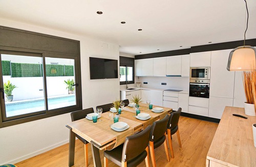L'Escala Villa | Vinya: Holiday home for rent with private pool L´Escala