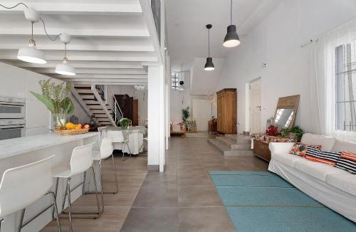El Paso House | Vista Alegre 22 B