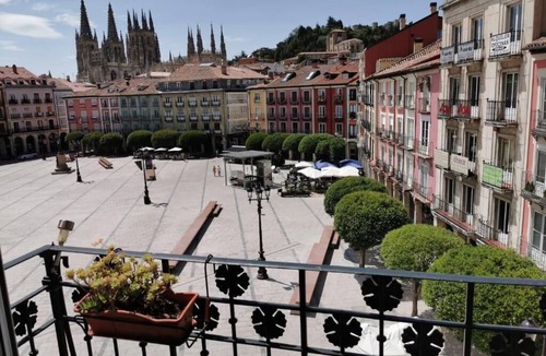 Burgos Apartment | VUT - Cathedral Viewpoint