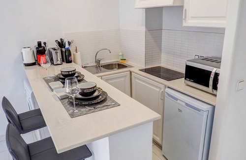 Sitges Town Center Apartment | White Penthouse by Hello Homes Sitges
