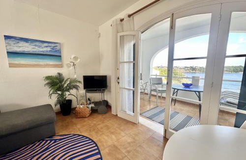 Arenal d'en Castell Apartment | White Sands 4.20