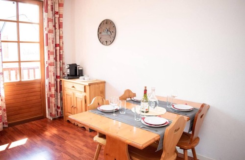 Vignec Apartment | Wifi, 1st floor, swimming pool, balcony, tv, 35m², Saint Lary Soulan