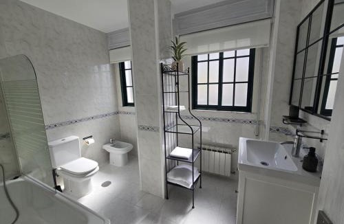 Aguino Apartment | Winahost Salvora en Primera Línea de Mar