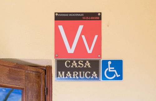 Castillo Caleta de Fuste Apartment | Without stairs + BBQ + Full equip kitchen + Beach 5 minutes walking