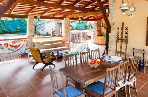 Can Carbonell House | Wonderful private villa for 6 people with WIFI, private pool, TV, terrace, pets allowed and park.