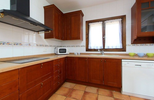 L'Ampolla Villa | Wonderful private villa for 8 people with private pool, TV, patio, pets allowed and panoramic view