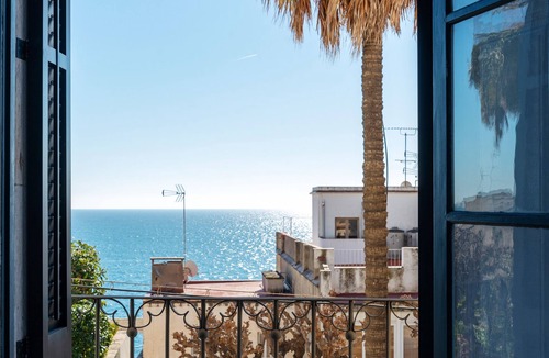 Sant Pol De Mar House | Wonderful traditional house at the beach. Free Wifi