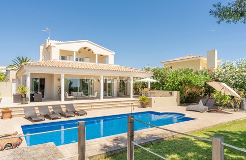 Mahon Villa | Wonderful villa with country views, private pool, sleeps 6, AC