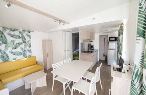 Calig House | - Wood Mobile Home 2