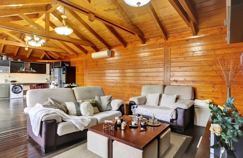 San Cristobal de La Laguna Villa | Wooden House with Private Pool Lush Garden