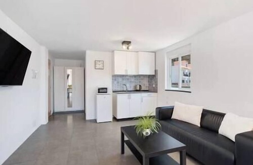 Tamaimo House | Yinfa Sunset