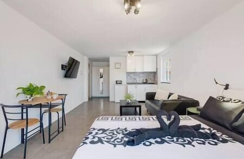 Tamaimo House | Yinfa Sunset