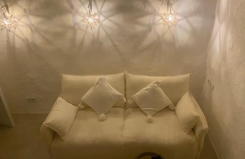 Olvera House | Zarcillo