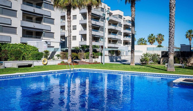 2-Bedroom Apartment with Pool and Parking 250m from the Beach