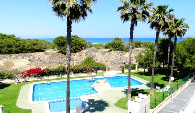2 bedroom apartment with terrace & pools - 100 m from la Mata beach