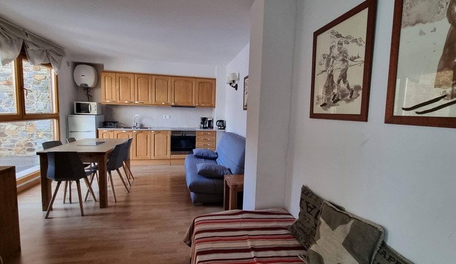 2C Nuria -apt -1 hab- 4 pers- piste-Pas de la Casa-007957