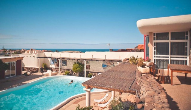 Aire - Cinco Elementos - Surf & Yoga Stay