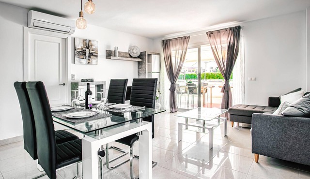 Amazing apartment in Cala Bona with swimming pool