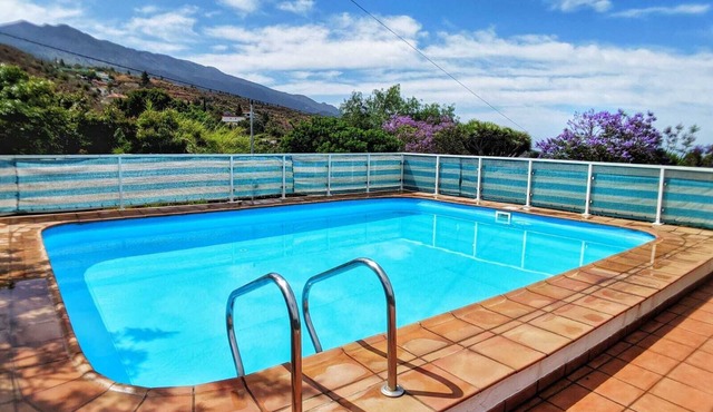An ideal place to rest among avocado trees and ocean views.