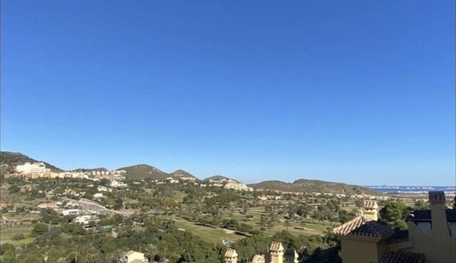 Apartamento con Vistas Espectaculares en Urbanizacion de Lujo