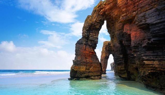 APARTAMENTO PLAYA CATEDRALES CON TERRAZA