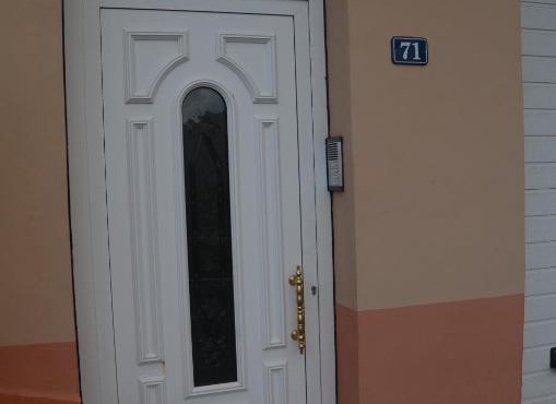 Apartamentos Arure Plaza