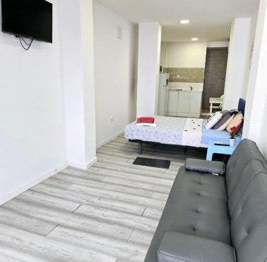 Apartamentos Lindux Airport