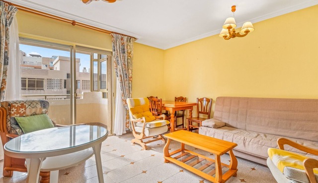 Apartment 'Agata 2 Esc 2 7b' with Sea View, Shared Pool and Wi-Fi