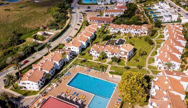 Apartment 'Son Bou Gardens Deluxe 1' with Shared Pool, Wi-Fi and Air Conditioning