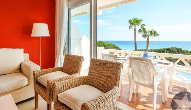 Apartment 5 In front of the sea