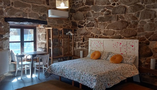 Apartment 'Casa Agarimo' with Shared Pool, Hot Tub and Barbecue