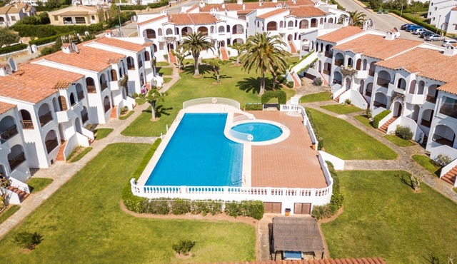 Apartment in a Well-Maintained Complex with Pool – Girasol Garden Superior 2